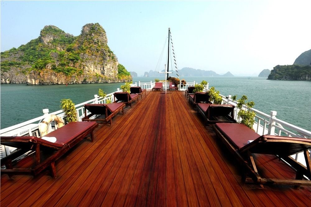 Majestic Halong Cruise Hotel Ha Long Exterior photo