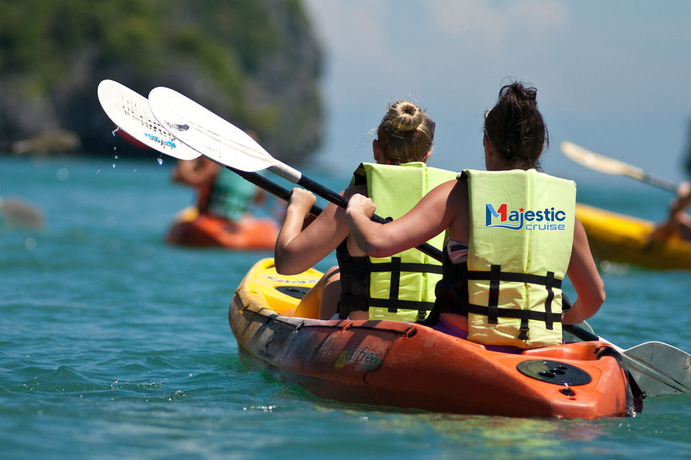 Majestic Halong Cruise Hotel Ha Long Exterior photo