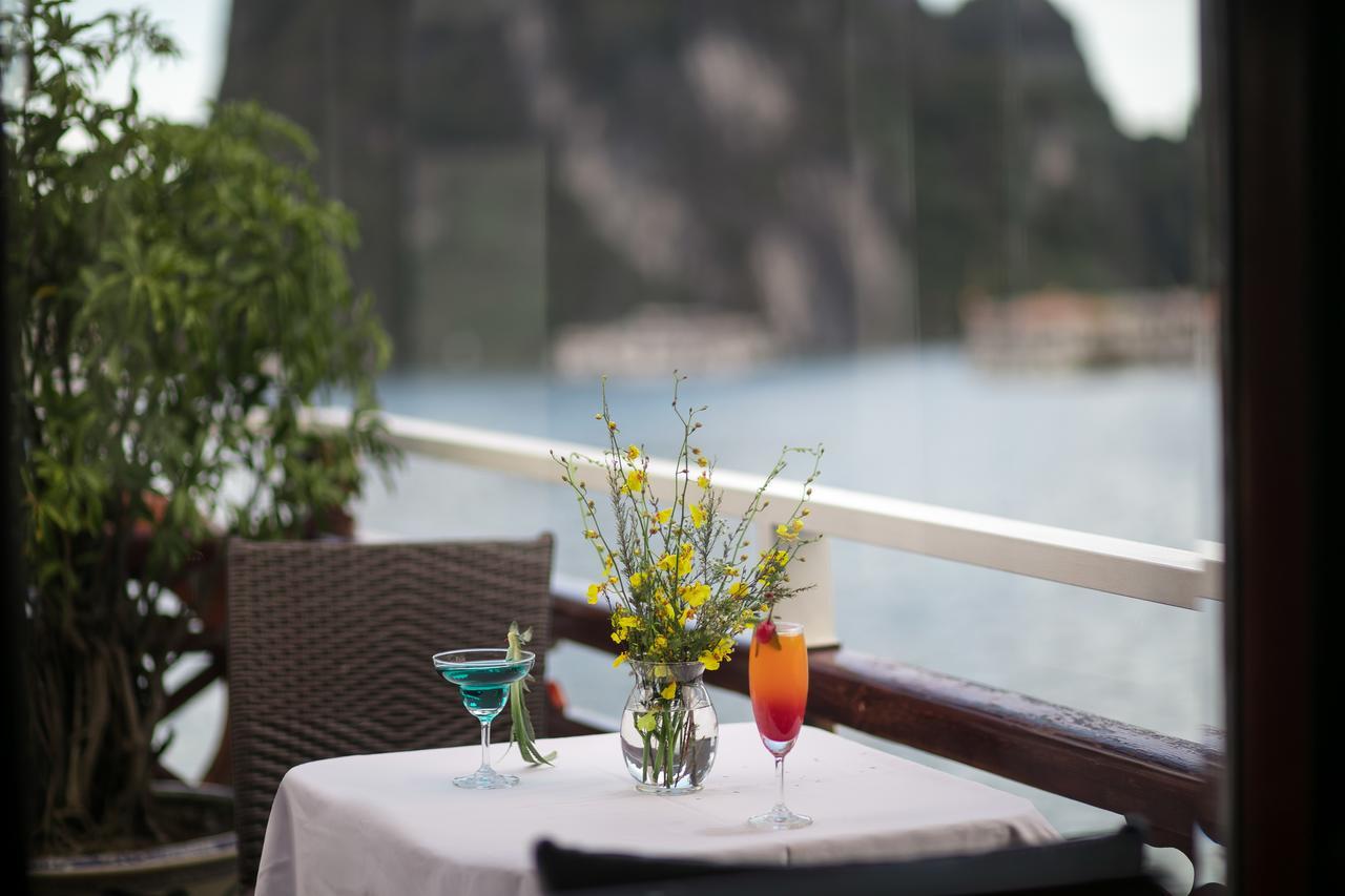 Majestic Halong Cruise Hotel Ha Long Exterior photo