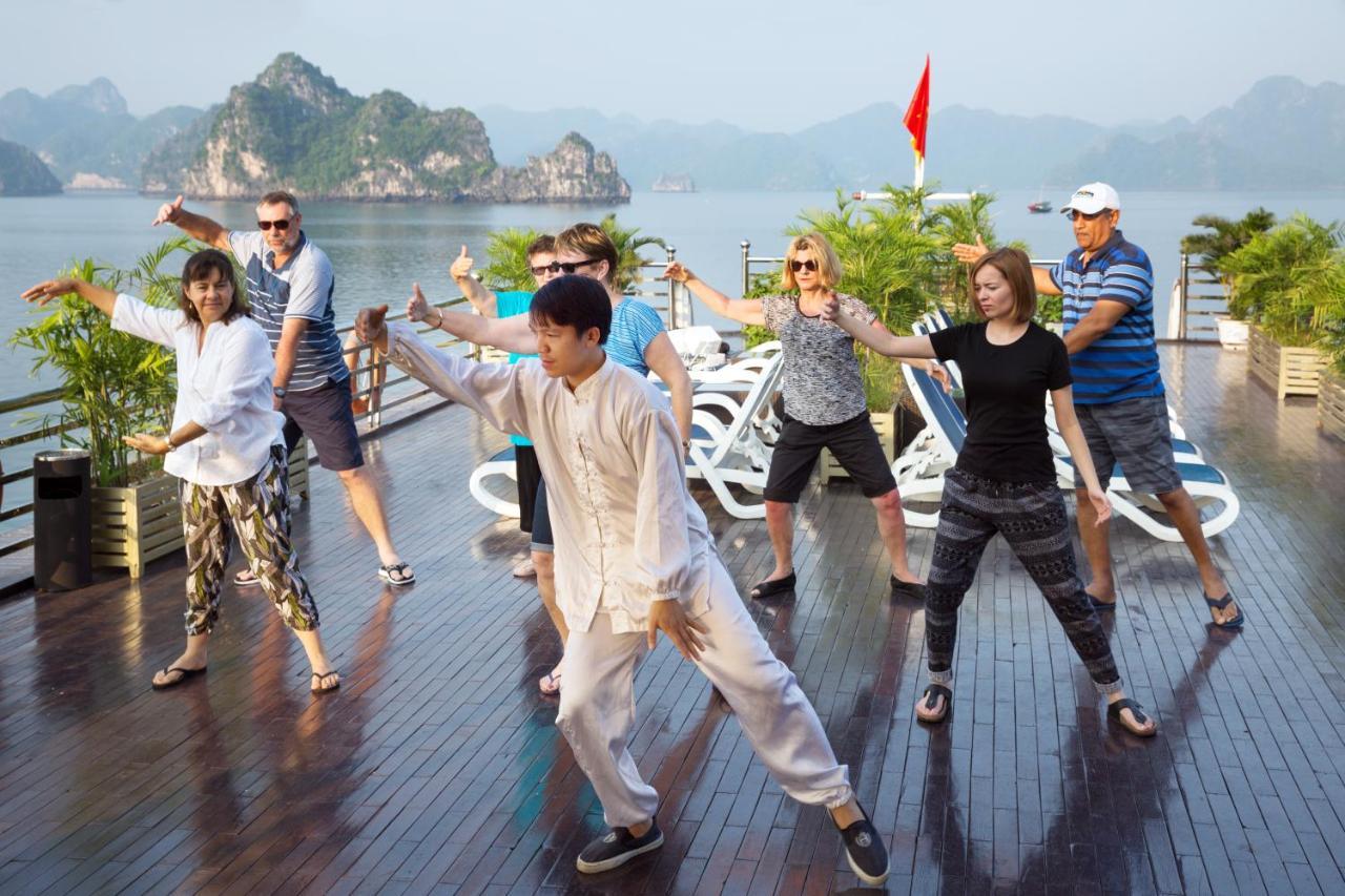 Majestic Halong Cruise Hotel Ha Long Exterior photo