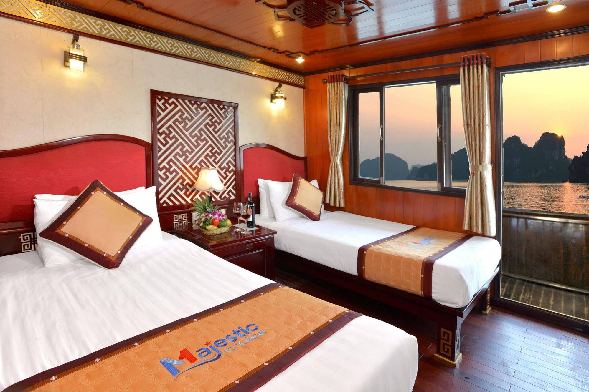 Majestic Halong Cruise Hotel Ha Long Exterior photo